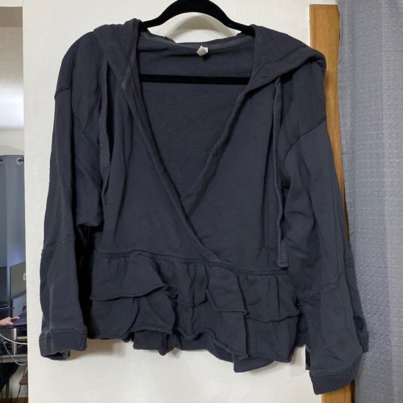 Free People Tops - Free People Movement Cropped Ruffle Hoodie Sweatshirt (Size M)